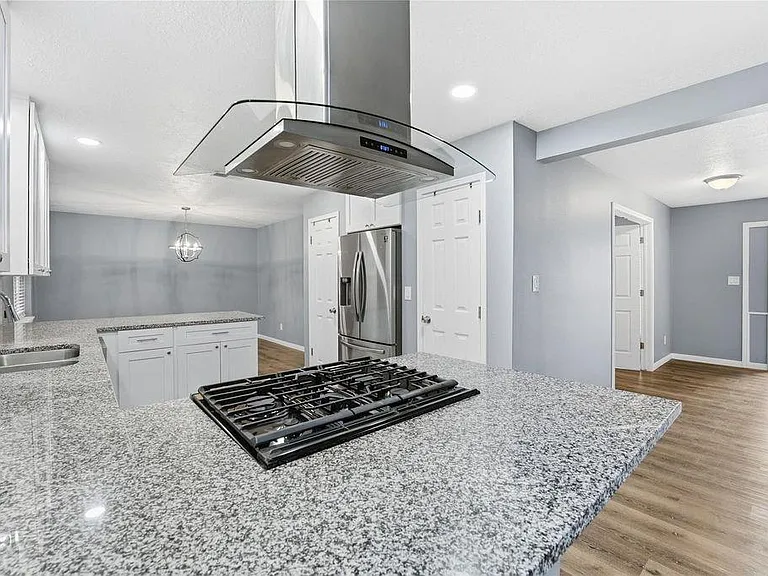 7815 12th Fairway Ln — Photo 4