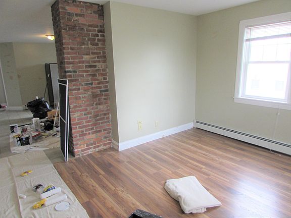 5th image of 136 Almy Street # Fl 1ST