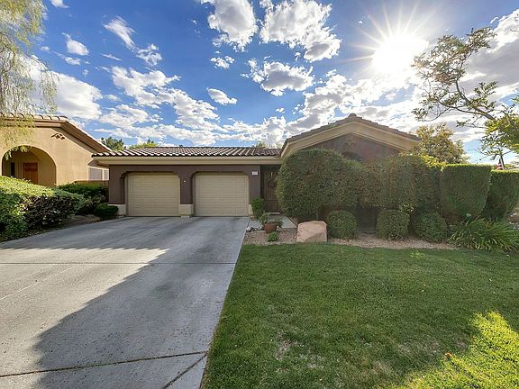 2nd image of 117 Emerald Dunes Cir