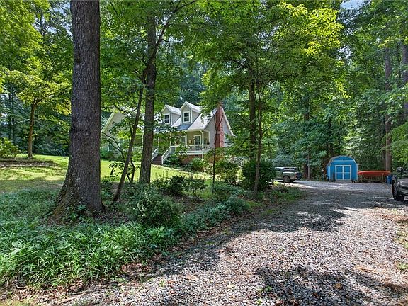 2nd image of 7011 Tracey Ct