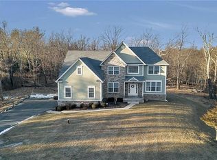 40 Margaret Rd, Monroe, NY 10950