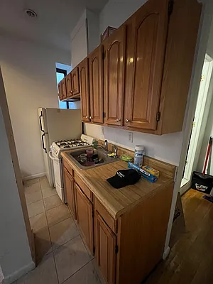 Rented by Compass | media 23