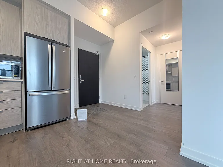 55 Duke St W #218 — Photo 12