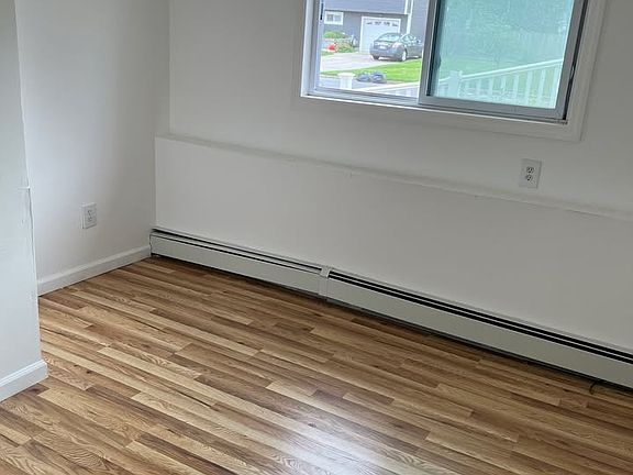 5th image of 11 Fiesta Dr