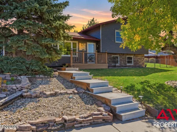 406 Summer Ct, Wright, WY 82732