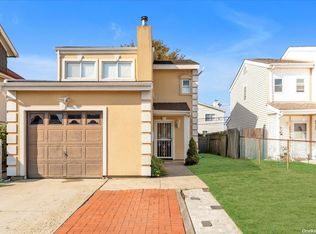 149 W Hudson St, Long Beach, NY 11561