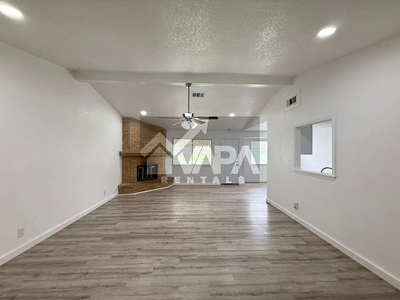 3rd image of 5679 Wood Oak