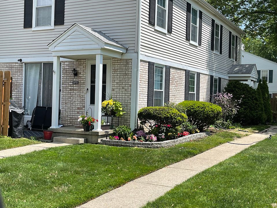 1st image of 24755 Meadow Creek Dr