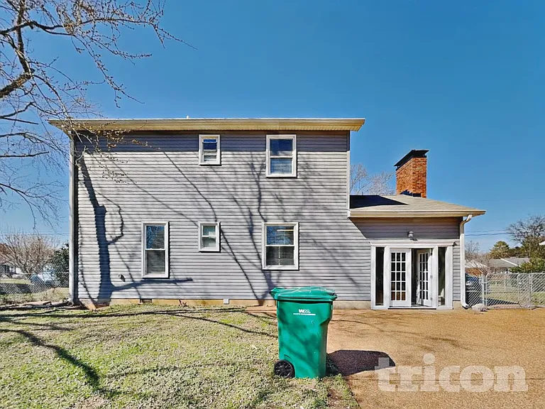 622 Meadowview Dr — Photo 18