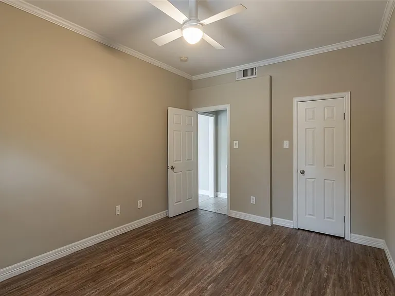 4515 Briar Hollow Pl #304 — Photo 16