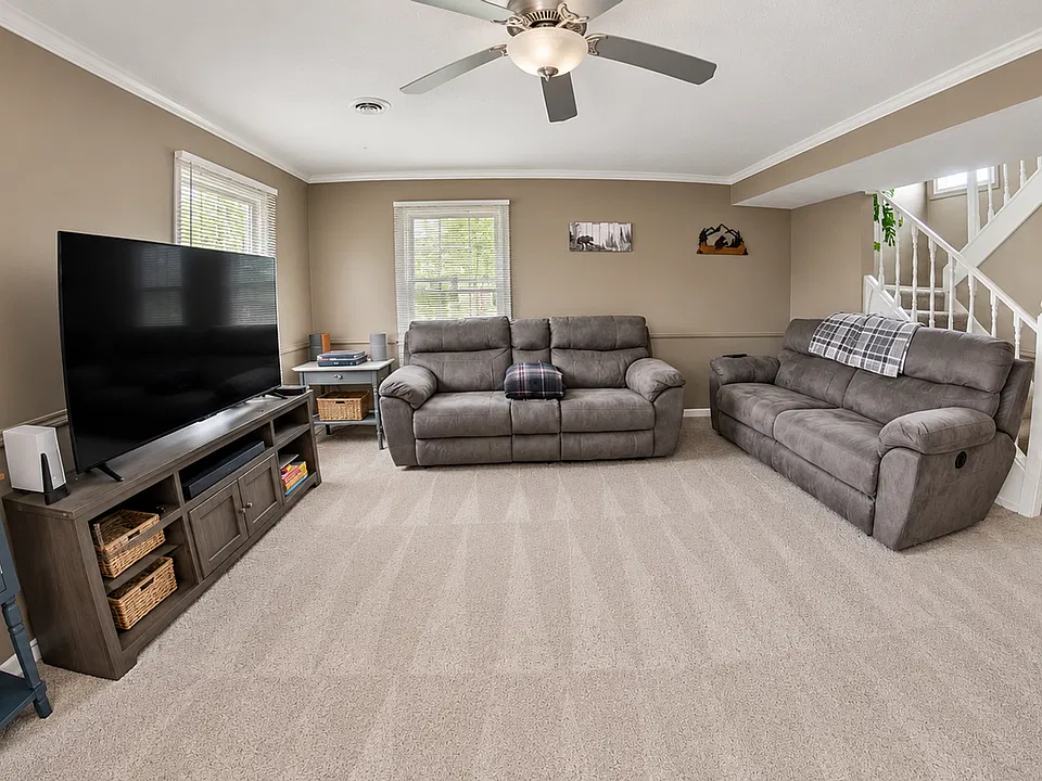 2503 Candlewood Dr