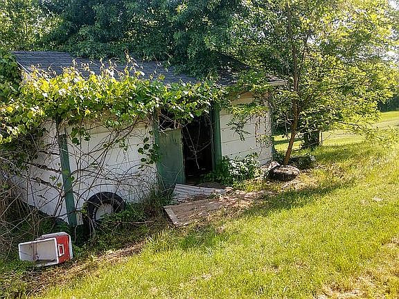 2nd image of 2005 4th Ave