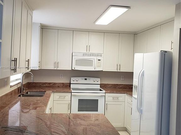 3rd image of 2209 NW 170th Ave