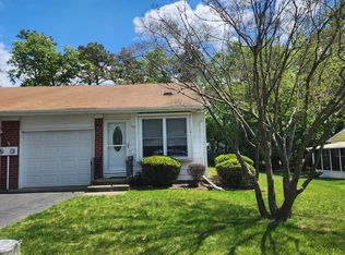 4 Molly Pitcher Ct #B, Manchester Township, NJ 08759