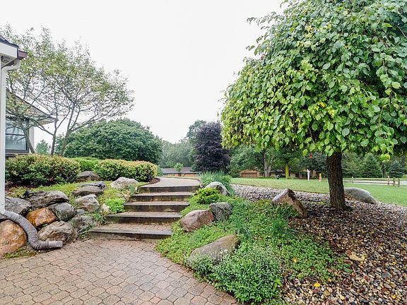 1520 Timberlane Drive, Portage-129