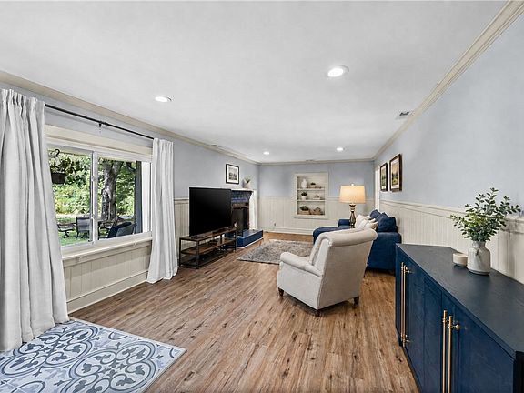 4th image of 203 Muller Rd