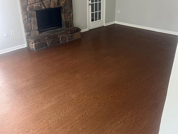 3rd image of 4894 Northdale Dr