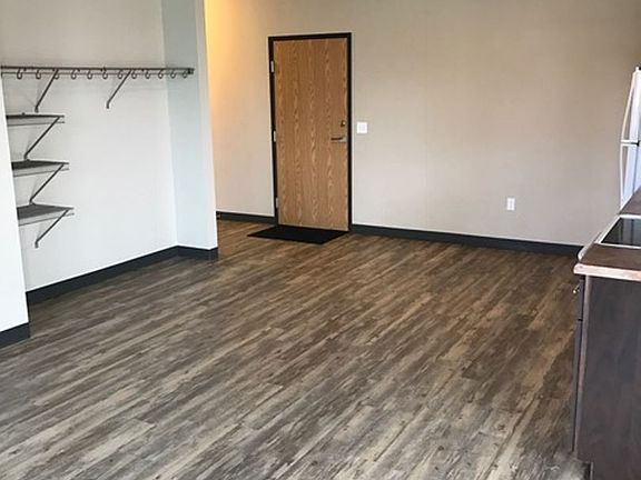 5th image of 9700 NE Everett Ct #2-201W