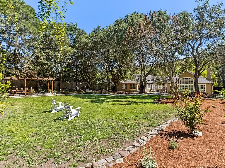 1156 Butterfield Rd — Photo 47