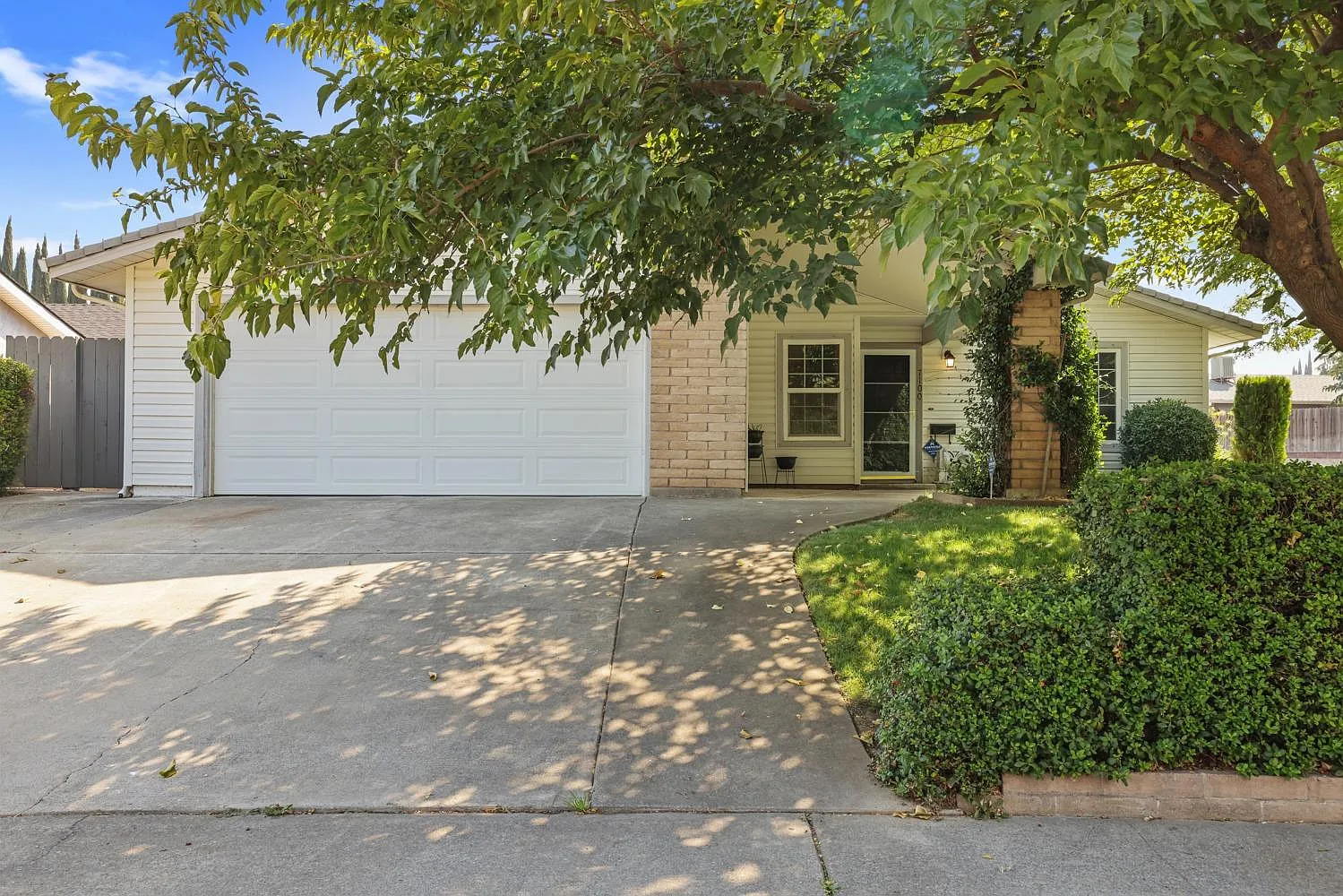 7100 Circlet Way photo 1