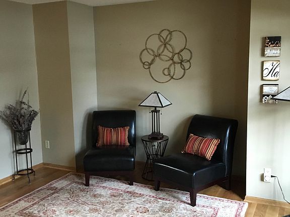 3rd image of 4601 Fairway Hills Dr