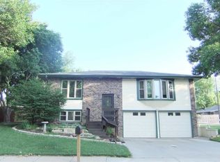 1805 Summit St, Beatrice, NE 68310