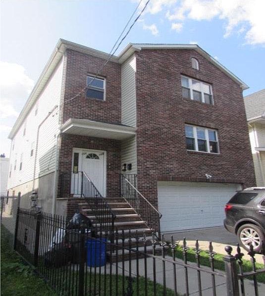 1st image of 103-105 Maybaum Ave #2