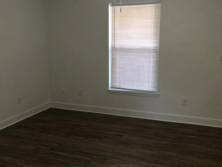 123 Lois Ln #2 — Photo 1