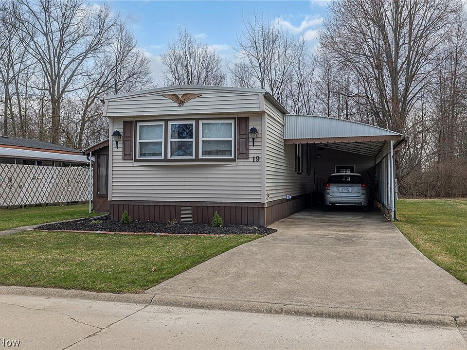 1st image of 19 Sycamore Dr