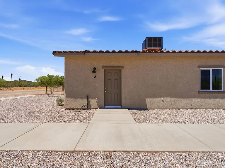 3241 S Capri Cir #2 — Photo 1