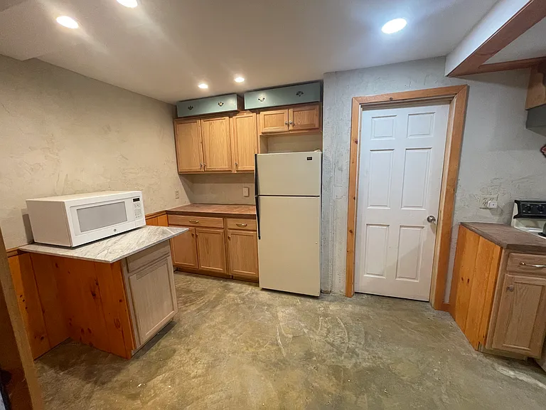 1 Harding Rd — Photo 16