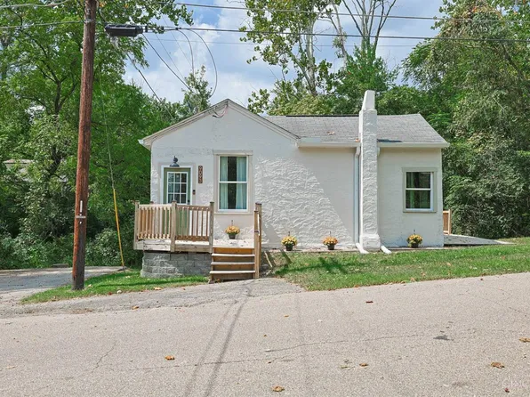 9093 Oak Dr, Loveland, OH 45140