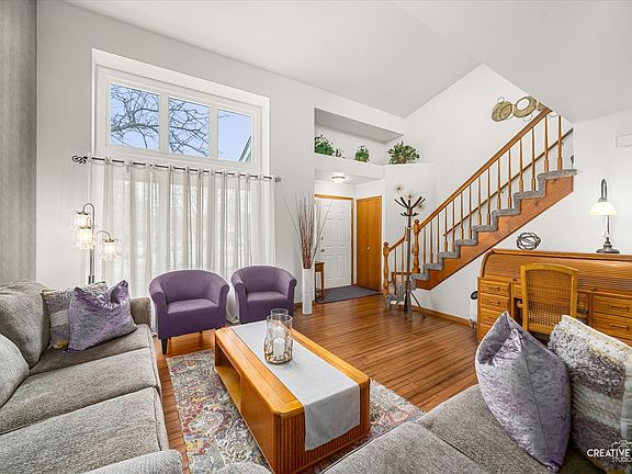 2nd image of 724 Small Ct