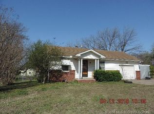 22 S Ora St, Pryor, OK 74361