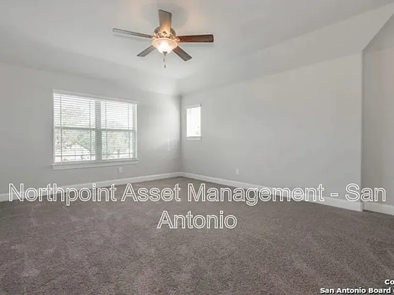 13706 Meadowick Dr — Photo 14