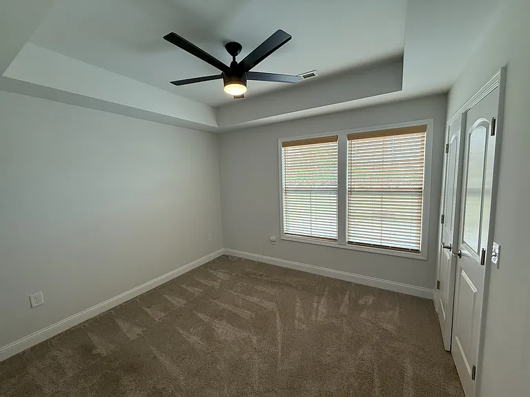 812 Moen Pl #A — Photo 11
