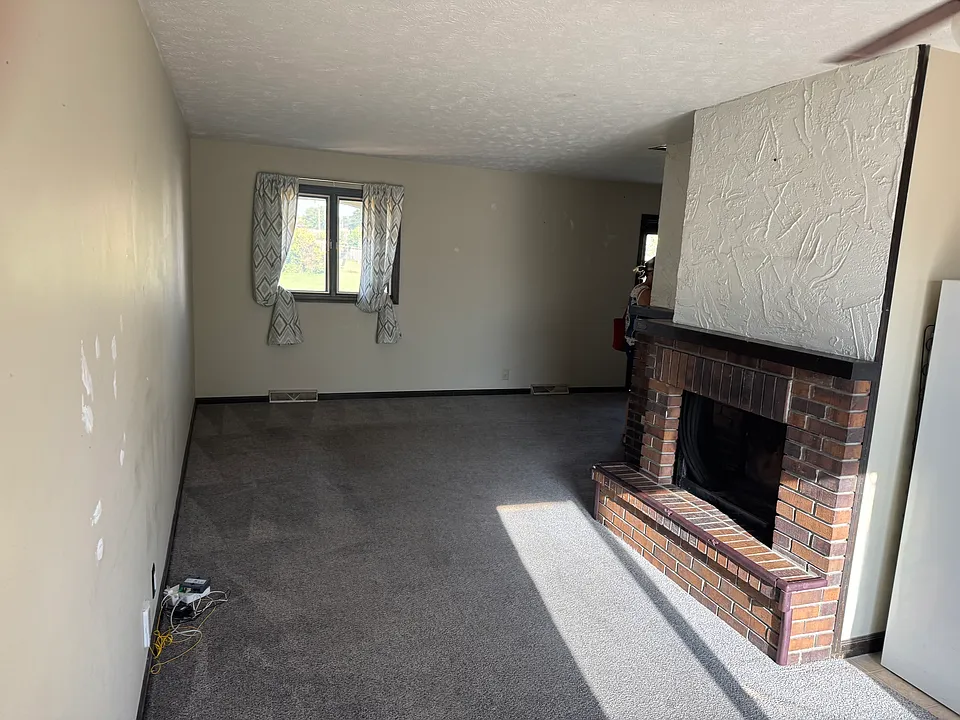 706 Moundview Ave