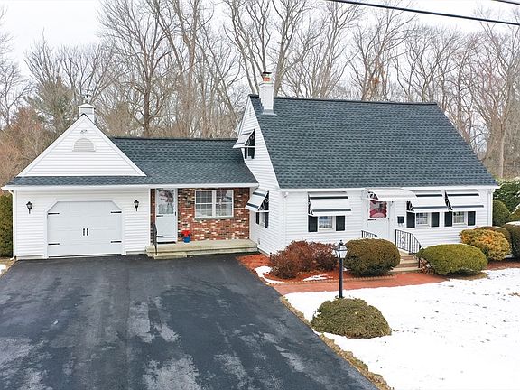 3rd image of 7 Idlewood Dr