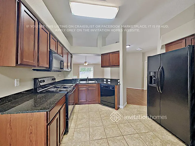 3922 Rollingsford Cir — Photo 8