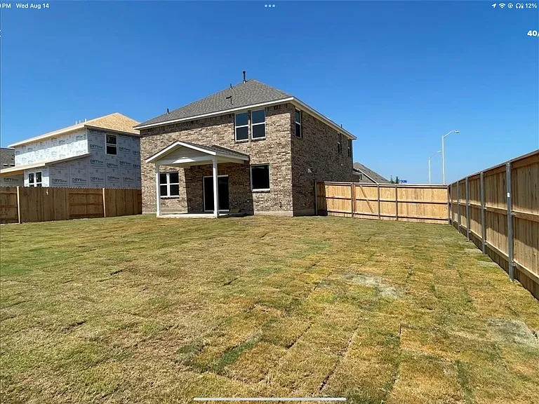 212 Swinging H Ln — Photo 28