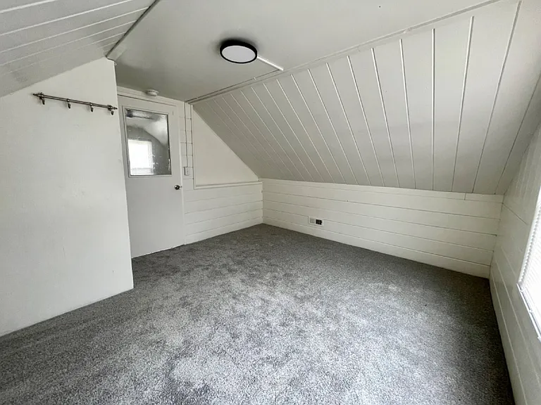 2743 Potter St — Photo 16