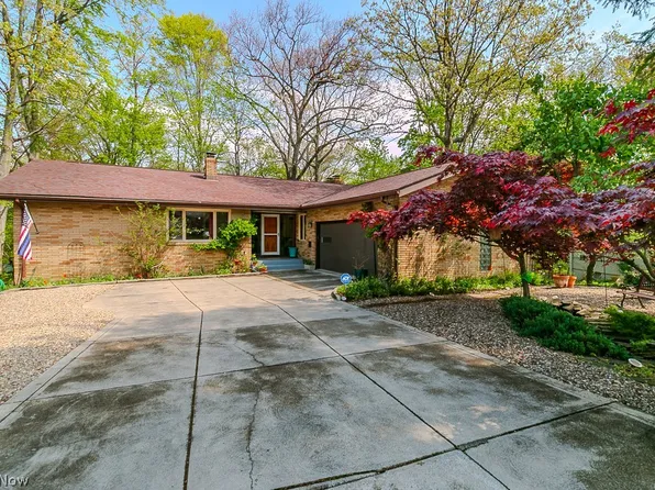 6811 Drexel Dr, Seven Hills, OH 44131