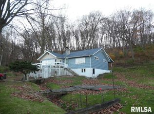 4695 155th St, Clinton, IA 52732