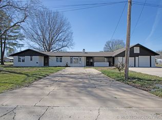606 S Lincoln Ave, Wagoner, OK 74467