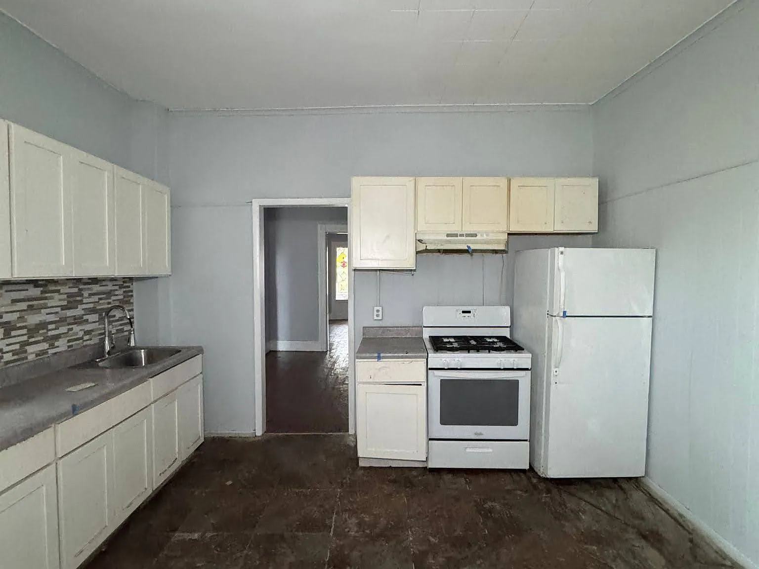 5 bed, $4,000 — Photo 3