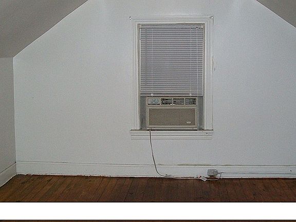 4th image of 321 Park Ave