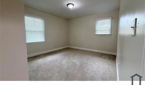 85 King Blvd — Photo 13