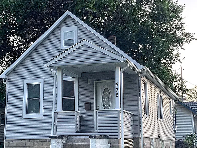 2 bed, 1100 sqft, $1,700 — Photo 4