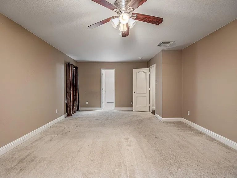 7911 Forest Stone St — Photo 23