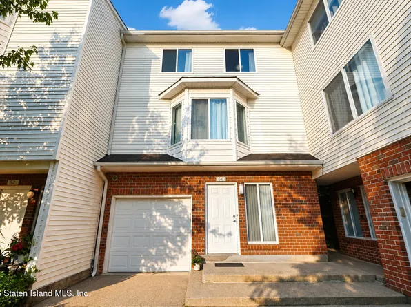 60 Bianca Ct, Staten Island, NY 10312